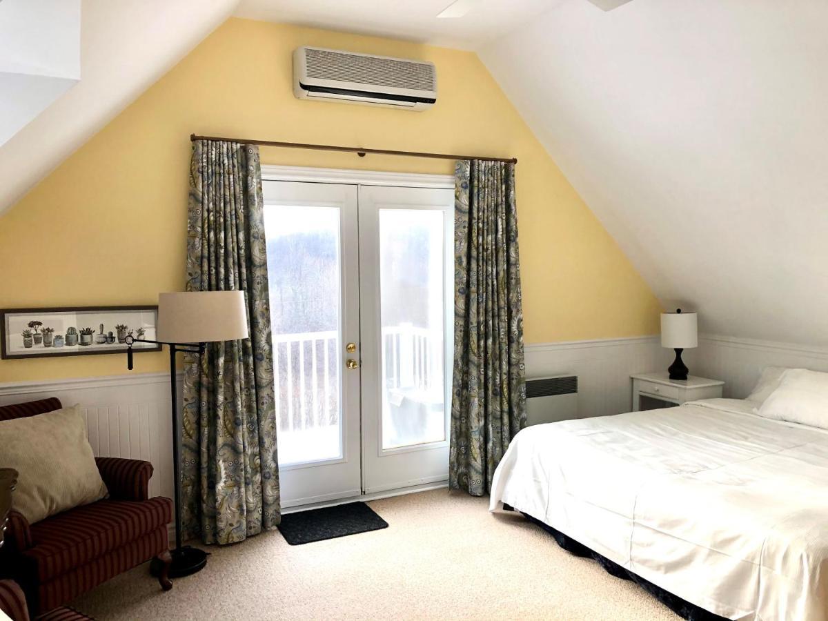 Auberge Le Tricorne North Hatley Εξωτερικό φωτογραφία