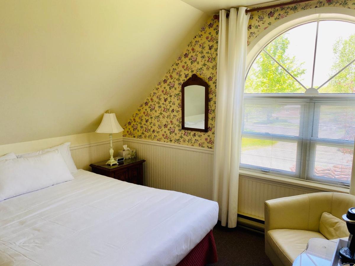 Auberge Le Tricorne North Hatley Εξωτερικό φωτογραφία