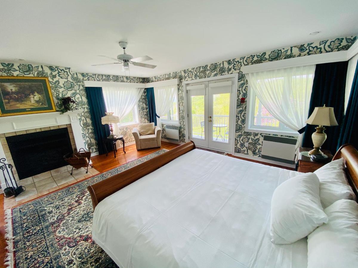 Auberge Le Tricorne North Hatley Εξωτερικό φωτογραφία