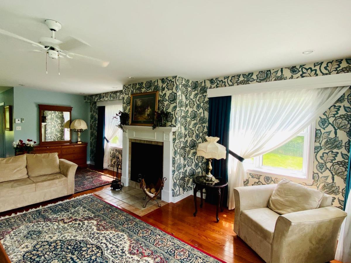 Auberge Le Tricorne North Hatley Εξωτερικό φωτογραφία