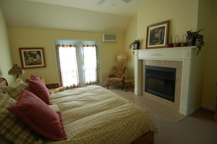 Auberge Le Tricorne North Hatley Δωμάτιο φωτογραφία